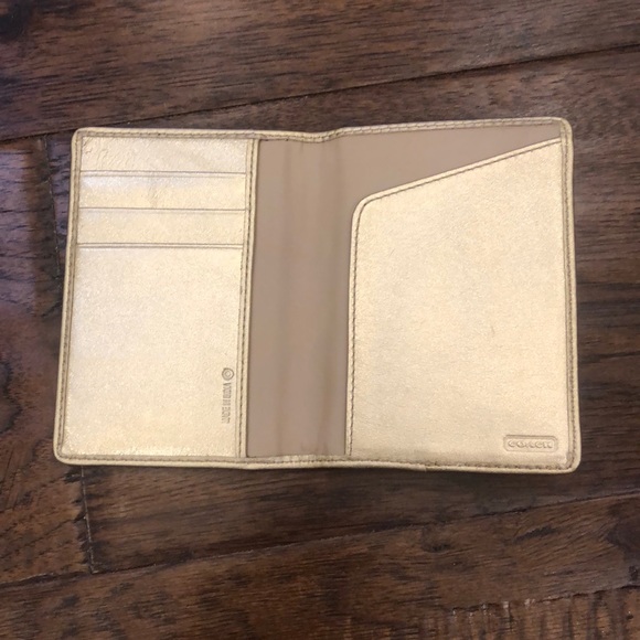 Coach Passport Holder - Picture 2 of 4